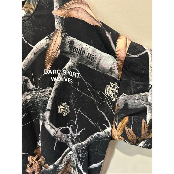 DARC SPORTS WOLVES TEE - Picture 6 of 10